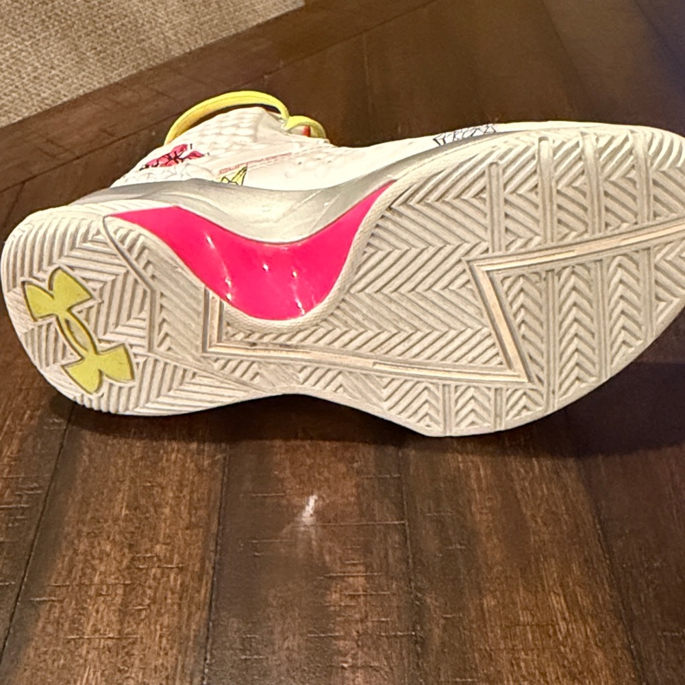 Under Armour Curry Girls Size 4 High-Top Basketball Shoes - Picture 9 of 11